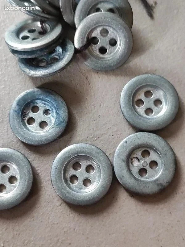 Lot of 10 metal buttons – photo 2